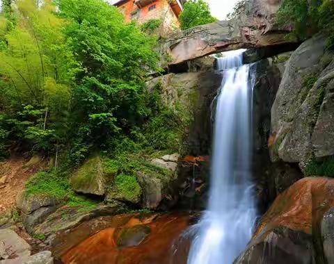 活出自我，无愧人生