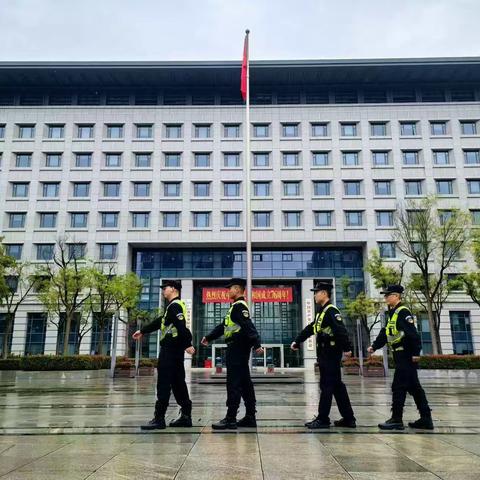 国庆守护不停歇 经发物业以匠心服务绘就节日最美底色