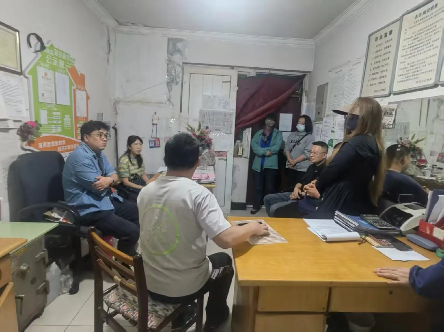 简篇-有事敞开说,难题就地解——永宁社区“小安议事汇”奏响基层治理和谐曲