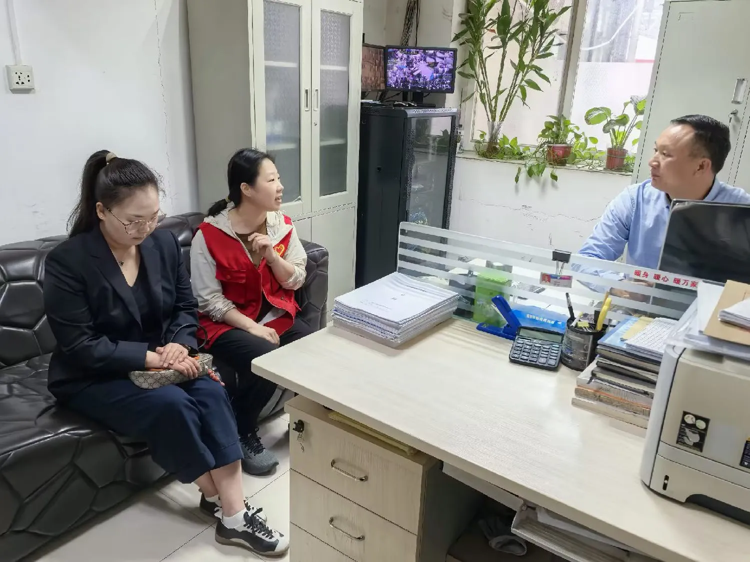 简篇-有事敞开说,难题就地解——永宁社区“小安议事汇”奏响基层治理和谐曲