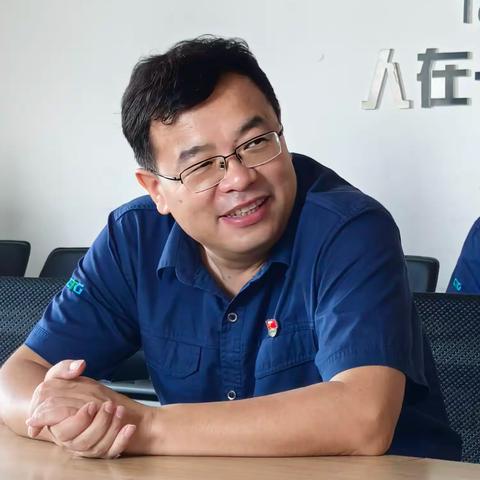 荣退忆芳华 岁月映初心