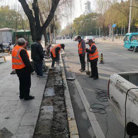 抓好春季市政道路维修工作