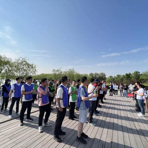 综改直属行举行“化金融风险 创清廉晋商 扬综改激情 洒青春热血”趣味运动会