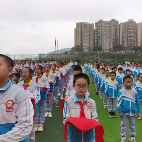 给六年级全体家长的一封信