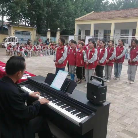 张文卿小学举行庆六一歌咏比赛