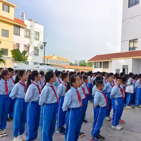 守护青春，你我同行——芒市第八小学五年级学生参加“青春期生殖健康知识团辅”活动