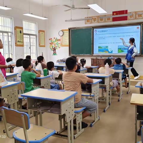 黄流镇爱心托管站开展防溺水教育，守护青少年暑期安全
