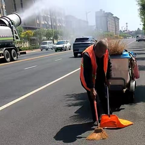 广宗县城管局 假日保障不松懈 环卫在岗守“颜值”