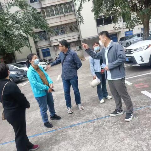 滨江街道抓实抓细登革热疫点处置工作