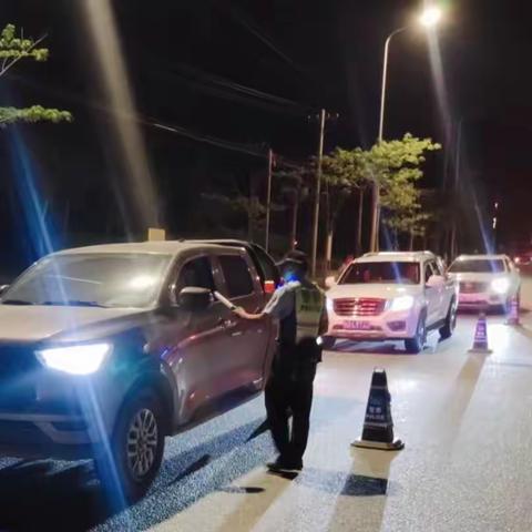 守护高速公路“安全线”，东方公安交警全力开展第二次夏夜治安巡查宣防集中统一行动