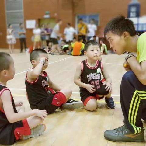 🏀蓝钻幼儿园_篮球教练介绍