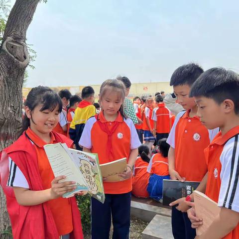 让阅读成为习惯    让书香溢满校园——界河镇中心小学校园读书节“好书碰碰汇”换书活动侧记