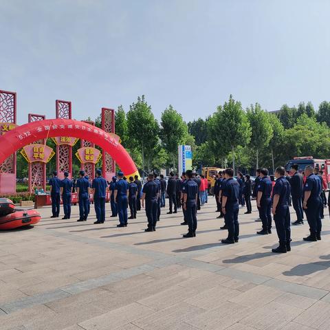 高密市多部门联合开展“防灾减灾日”大型消防宣传活动