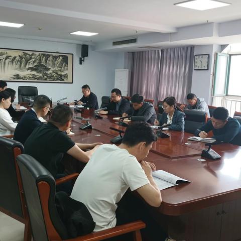 市工信局召开重点工作培训会