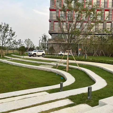 五月走园——大学校园景观