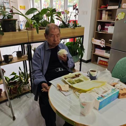 千西社区日间照料中心“爸妈食堂”有滋有味