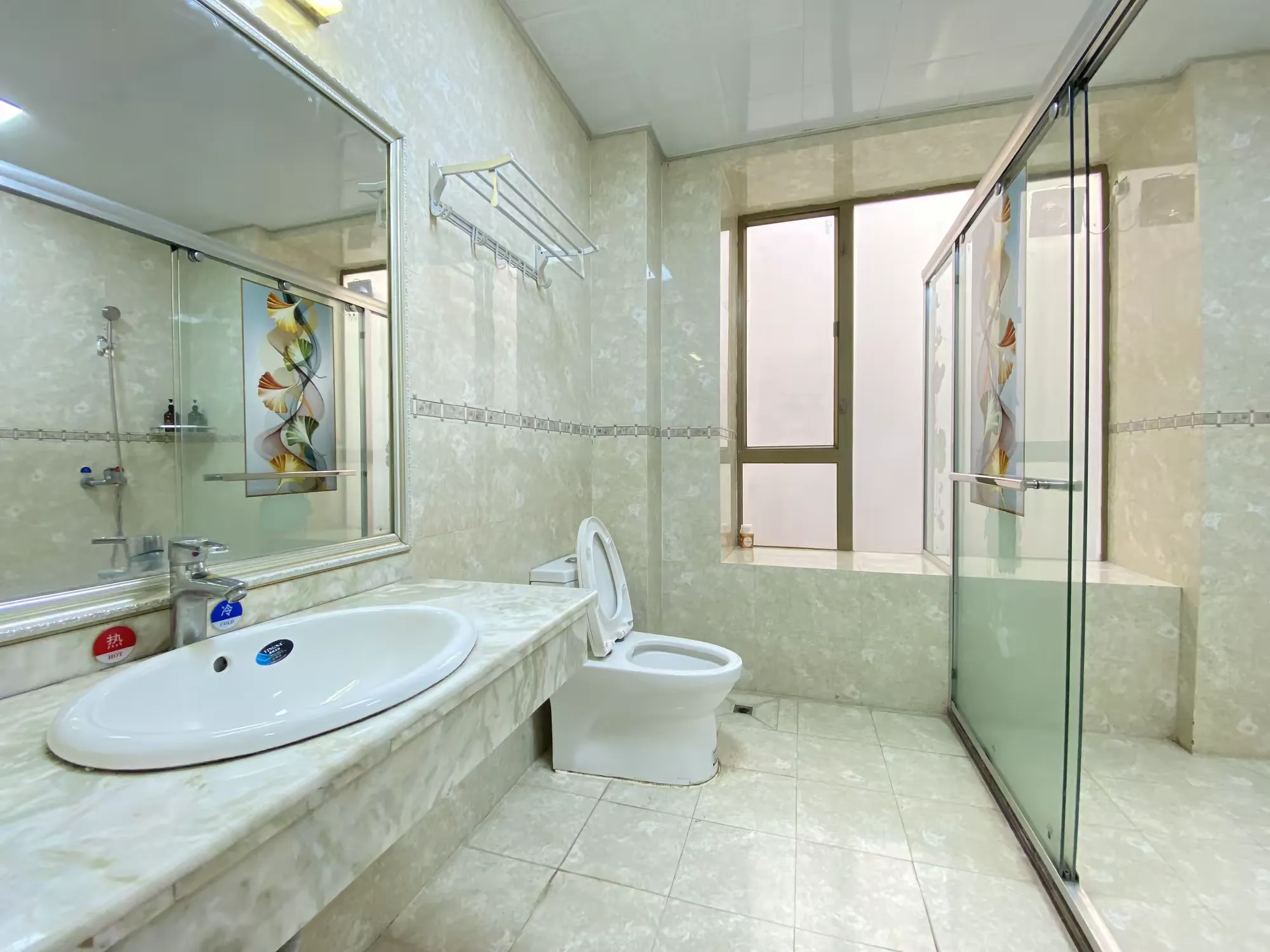 简篇-自游人•赏泉路76号-7房12床|私汤泡池 |桌球|ktv|