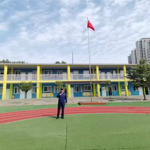 灞桥区消防救援大队开展国庆节前消防安全进学校活动