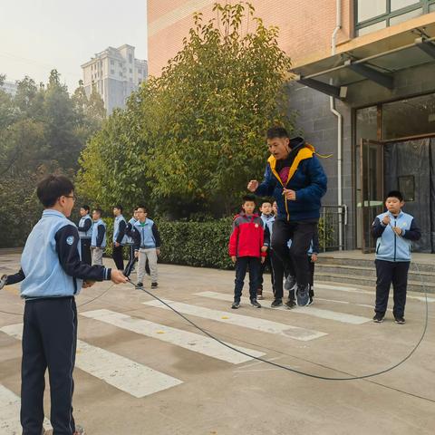 骨干引领深耕课堂  学习交流共促成长——奎文区孙家小学举行骨干教师示范课活动