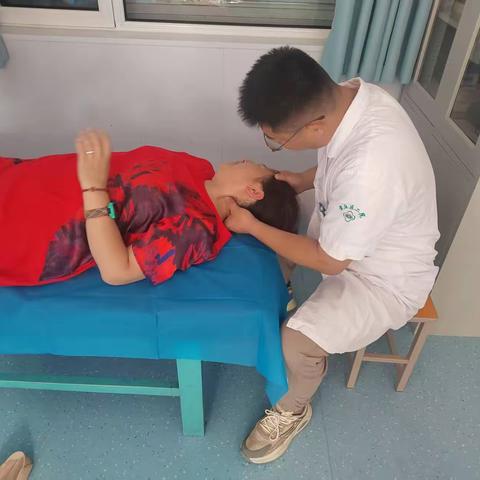 【双十行动系列报道㉜】云端问诊、床边服务！我区家庭医生服务升级行动让优质资源触手可及