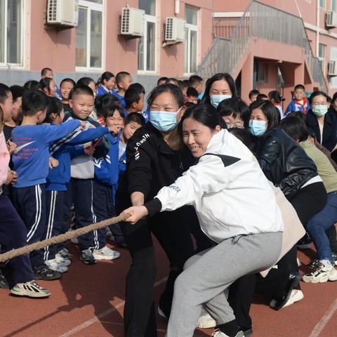 广饶县乐安街道中心小学举办庆“三八妇女节”趣味运动会