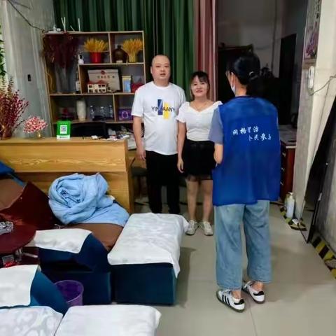 夫妻闹矛盾 网格员调解促和谐