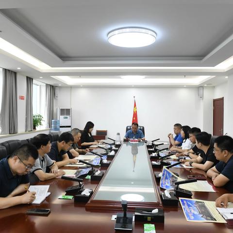 市纪委监委组织召开“八一”建军节座谈会