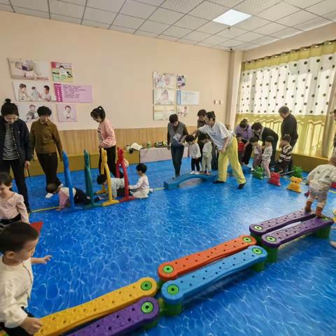 【童趣长青·家园共育】家长的言传身教是孩子的人生课堂