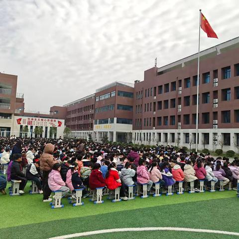 凝聚法治力量 护航青春成长—— 固厢乡开展“宪法宣传周”进校园活动 ‍ ‍ ‍