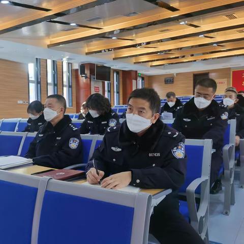 市警校召开十二月份党委理论学习中心组(扩大)学习会