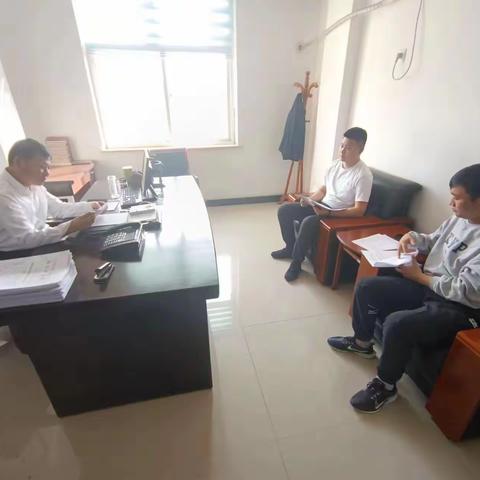 应急管理局党委书记温会相带领应急管理科学习《生产安全事故应急条例》