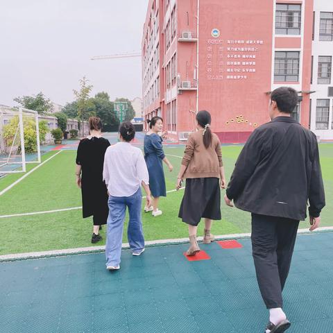 风里雨里温暖同行--惠济区南阳小学落实安全隐患排查，为学生撑起安全“防护伞”