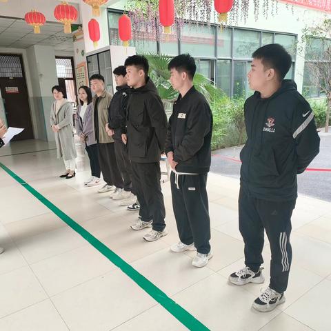 反恐防暴不松懈 安全防范伴我行——南阳小学开展反恐防暴应急演练活动