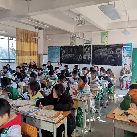 教学视导，助力乡村教育发展——德庆县2024-2025学年第一学期教学视导(凤村中学)