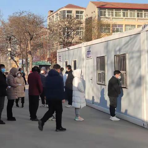 新华全媒+｜扩充发热诊室、加大药品采购……河北、黑龙江等地加强县城、农村防疫保障