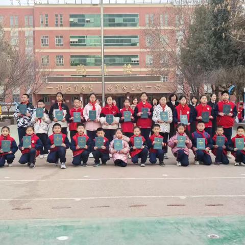 墨香润校园 书法展风采 ———库尔勒市第一小学书画教育结硕果