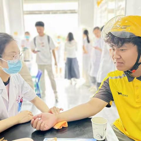 盛夏送清凉，中医来护航——邯山区委社会工作部联合邯山区中医院开展户外劳动者热射病防治志愿服务