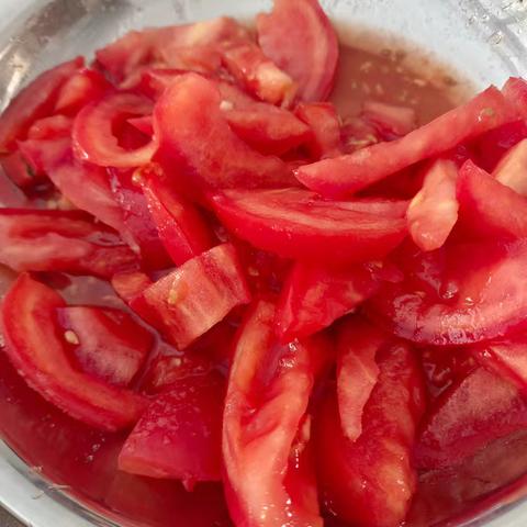 我自己今天中午做的辣椒土豆粉条肉熬菜