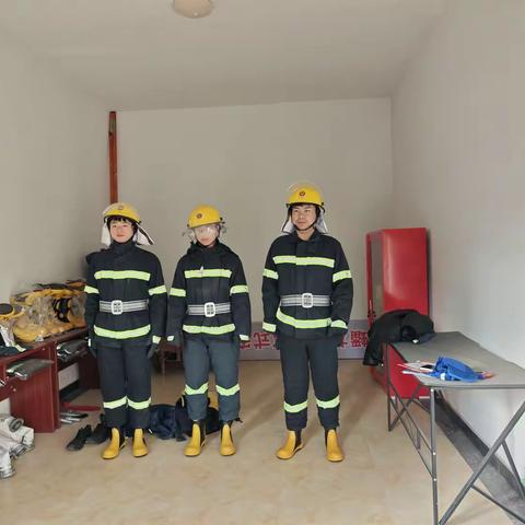 以练为战守平安！蟠龙村微型消防站拉练筑牢居民安全防线