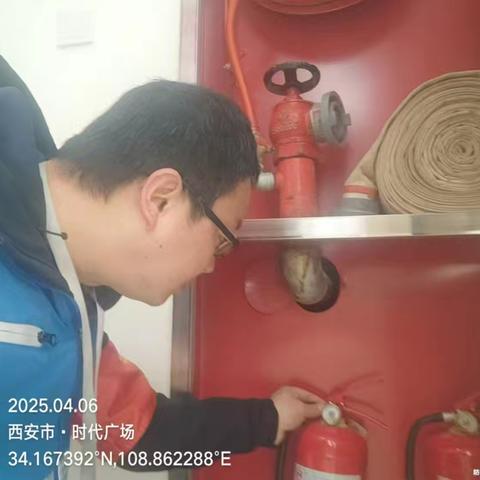 细柳街道全科网格员，清明节最后一天坚守岗位，守护平安网格