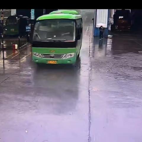 雨天坚守：巩义市公共交通运输有限公司车辆年度技术检验任务圆满完成