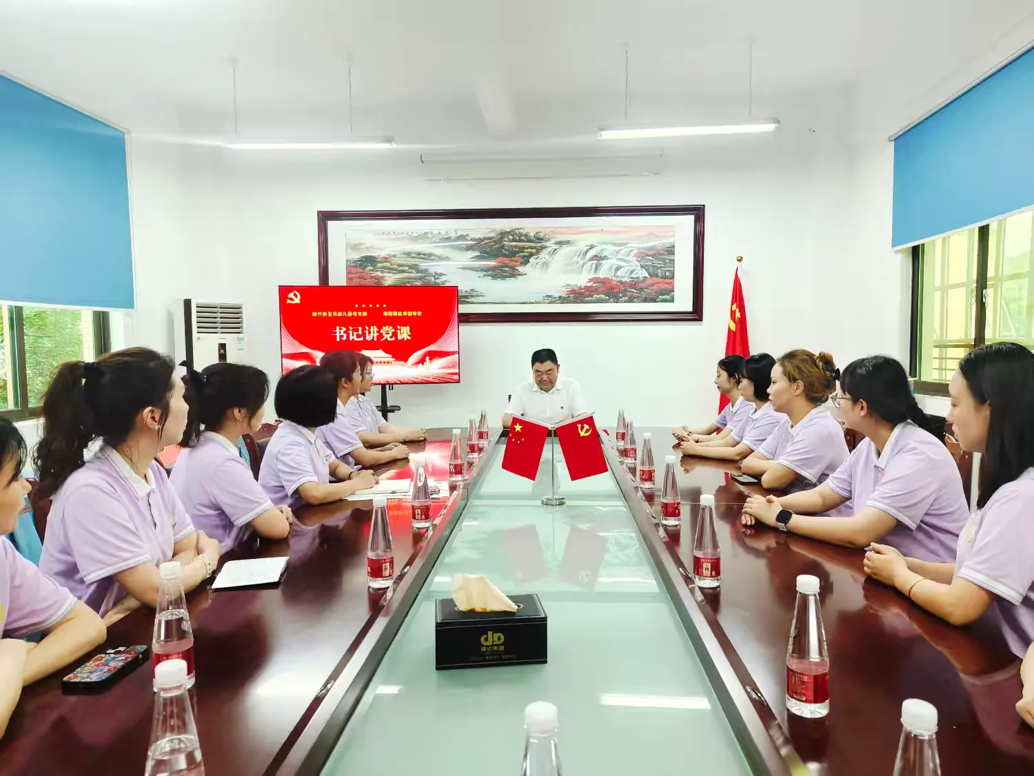 简篇-党建引领聚合力 校企联动谱新篇——鼎达集团开展系列党建共建活动