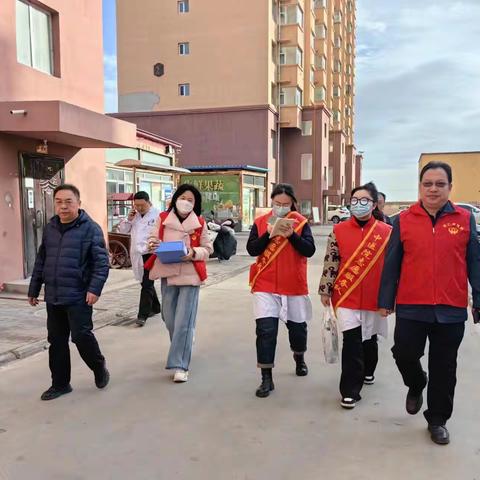 市中医院配合残联开展上门办证服务活动