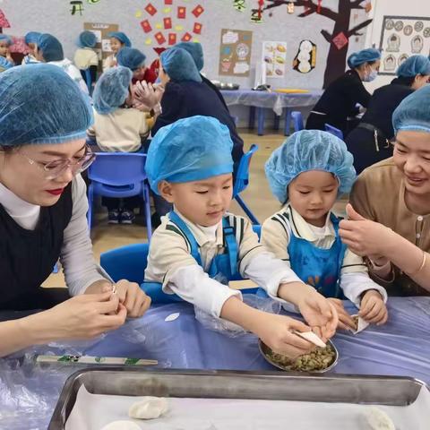 “情暖冬至，饺香满园”——乌鲁木齐幼教集团天鹅湖幼儿园冬至节气主题活动