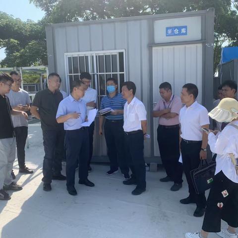 区旅文局陪同区委有关领导调研天涯区文化多馆合一项目并开展酒店安全生产检查行动