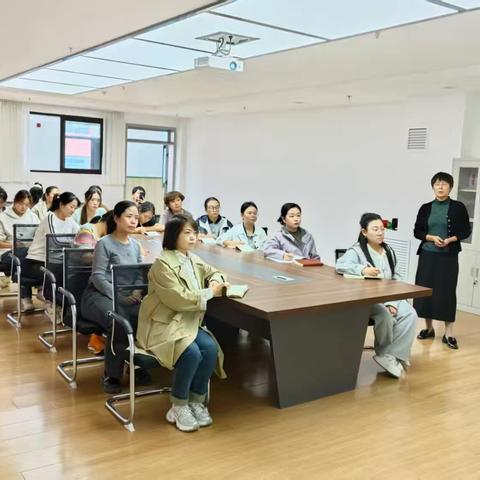 妇幼保健院专家莅临我园开展教职工营养膳食专项培训