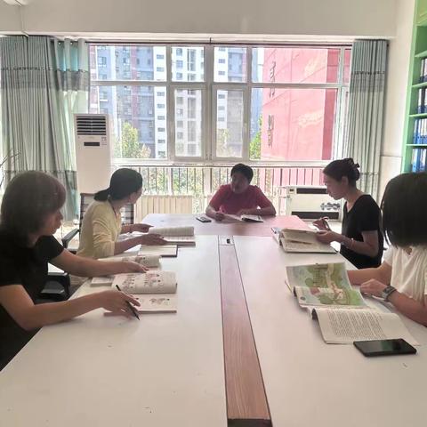 教材解读 向新而行
