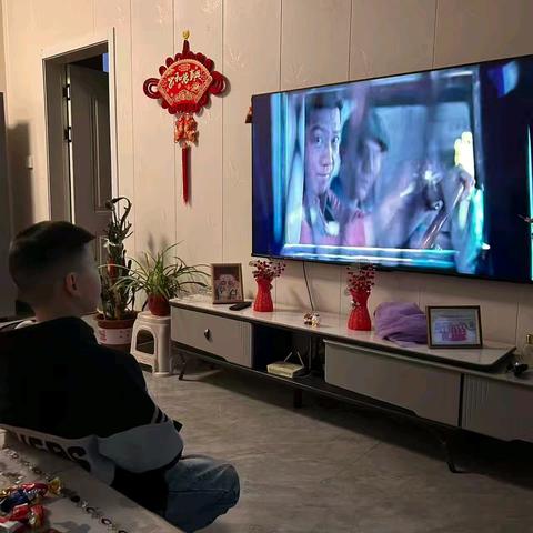 追忆峥嵘岁月｜临河区第八小学五年级（3）班红色观影记