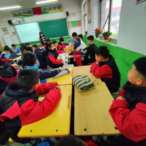 落实双减政策、共享劳动快乐——巧手叠衣服我能行