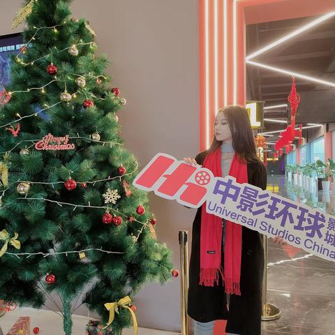 今天又是给美女当跟班的一天，感觉很高兴！